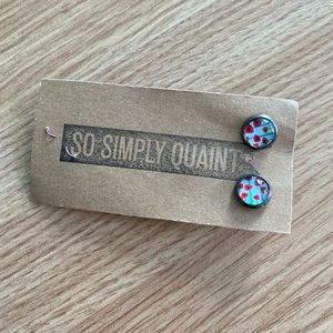 Red poppy stud earrings new with tags